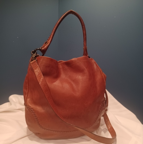 Frye Handbags - Pre-owned Frye Melissa Medium Leather Brown Hobo Shoulder Bag